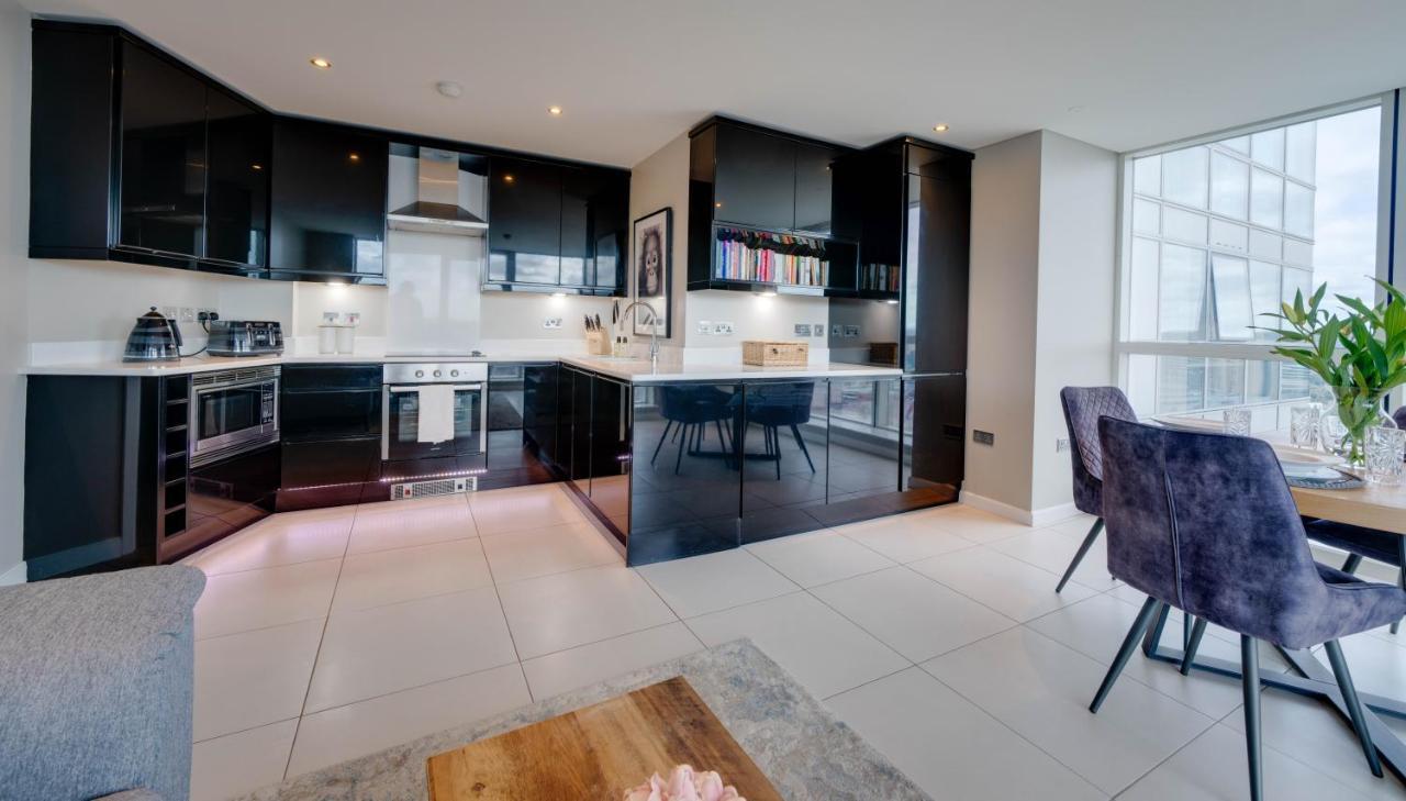 Tallest Building In The City Centre Sleeps 5 Incredible City Mountain And Lagan Views Belfast Extérieur photo