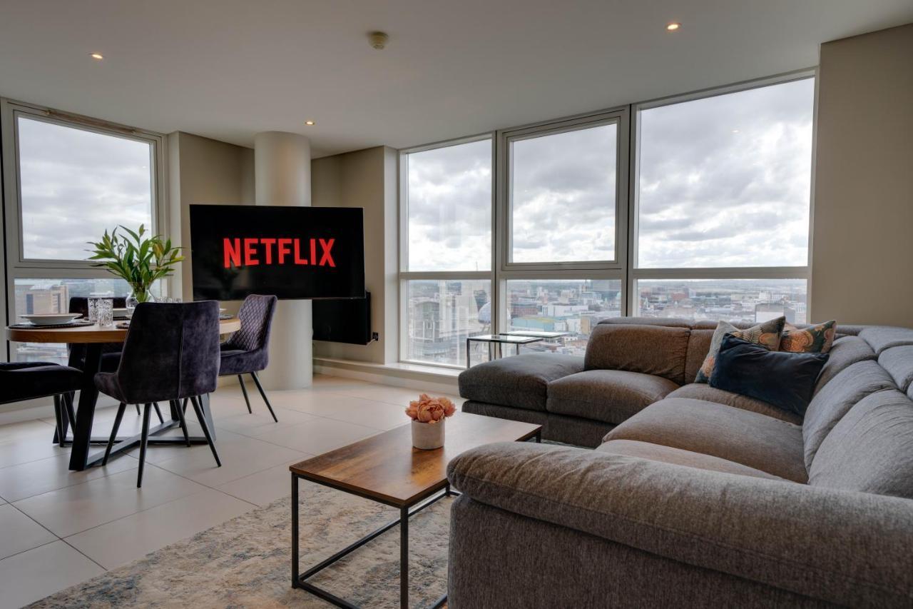 Tallest Building In The City Centre Sleeps 5 Incredible City Mountain And Lagan Views Belfast Extérieur photo