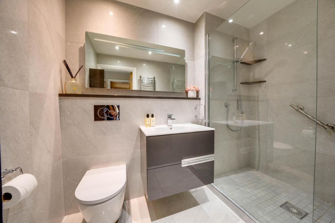 Tallest Building In The City Centre Sleeps 5 Incredible City Mountain And Lagan Views Belfast Extérieur photo